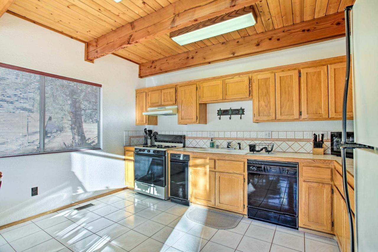 Cozy Getaway Cabin Deck And Hot Tub With Views! Villa Big Bear Lake Exterior photo