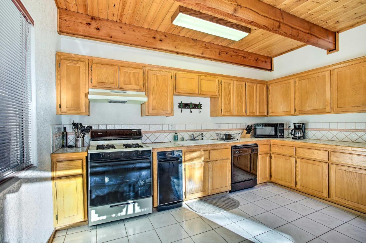 Cozy Getaway Cabin Deck And Hot Tub With Views! Villa Big Bear Lake Exterior photo